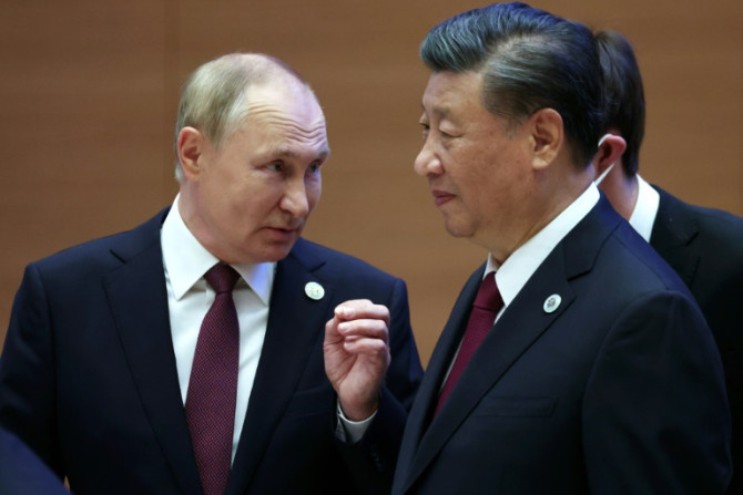 Russland und China rücken trotz Pekings lauwarmer Unterstützung für den Krieg näher zusammen