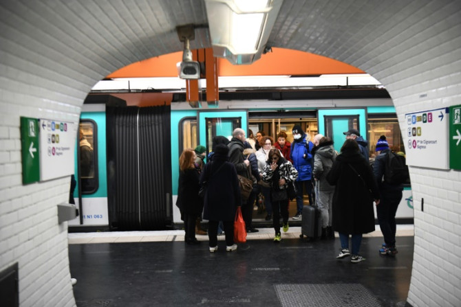 Die Pariser Verkehrsbetriebe suchen tausende neue Mitarbeiter