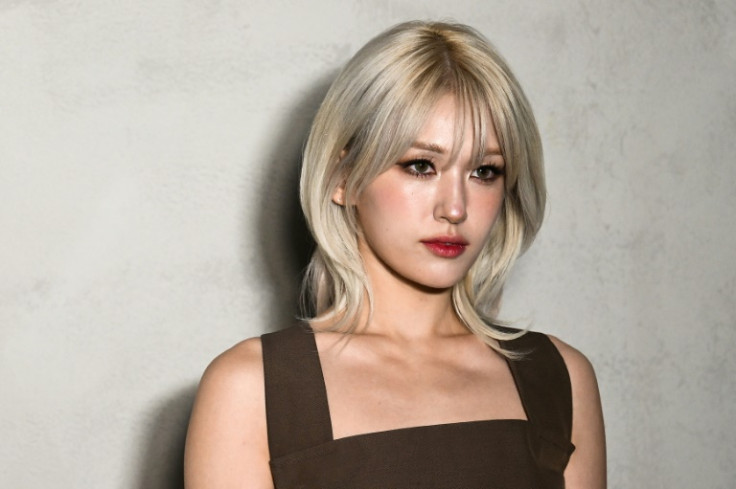 K-Pop-Star Jeon Somi bei Pradas Milan Fashion Week Show