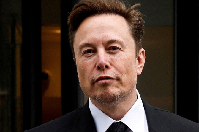 Tesla-CEO Musk verlässt das lokale Büro des Unternehmens in Washington