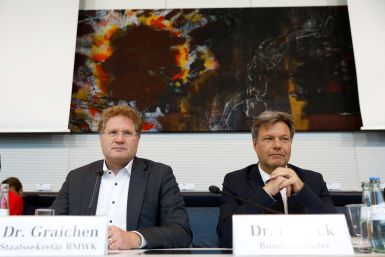 Bundeswirtschaftsminister Robert Habeck nimmt an einer Wirtschaftsausschusssitzung in Berlin teil