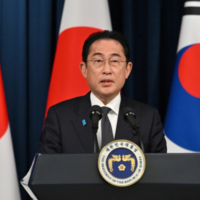 Der japanische Premierminister Fumio Kishida besucht Südkorea