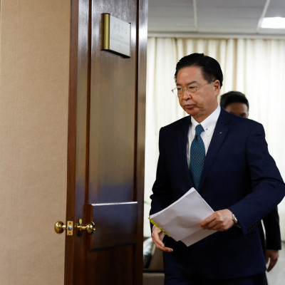 Taiwans Außenminister Joseph Wu kommt zu einer Pressekonferenz in Taipeh