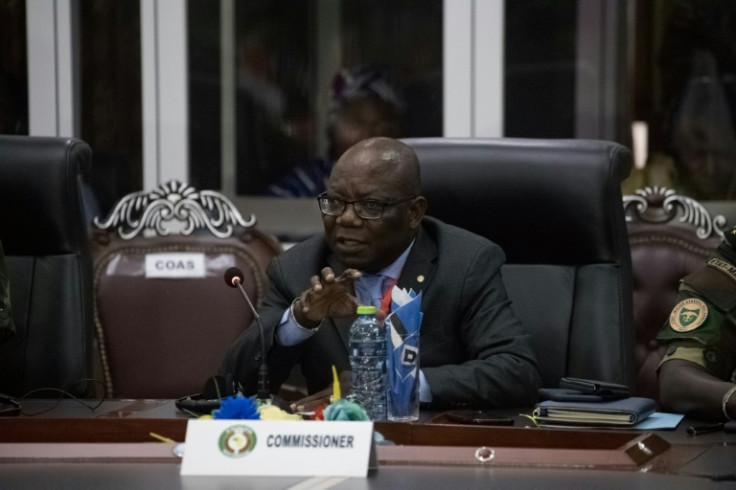 ECOWAS-Kommissar Abdel-Fatau Musah kündigte an, dass die Streitkräfte des Blocks bereit seien, bei Bedarf einzugreifen
